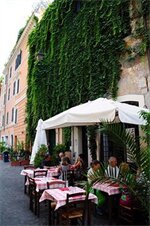 Фото Little Rhome Suites