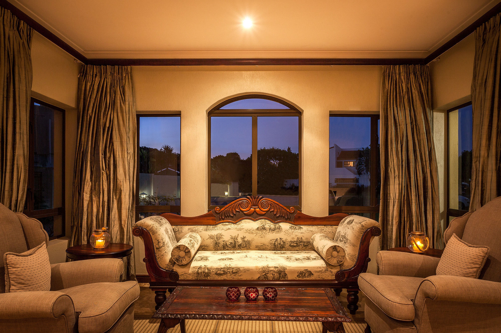 Фото Super Tubes Guesthouse