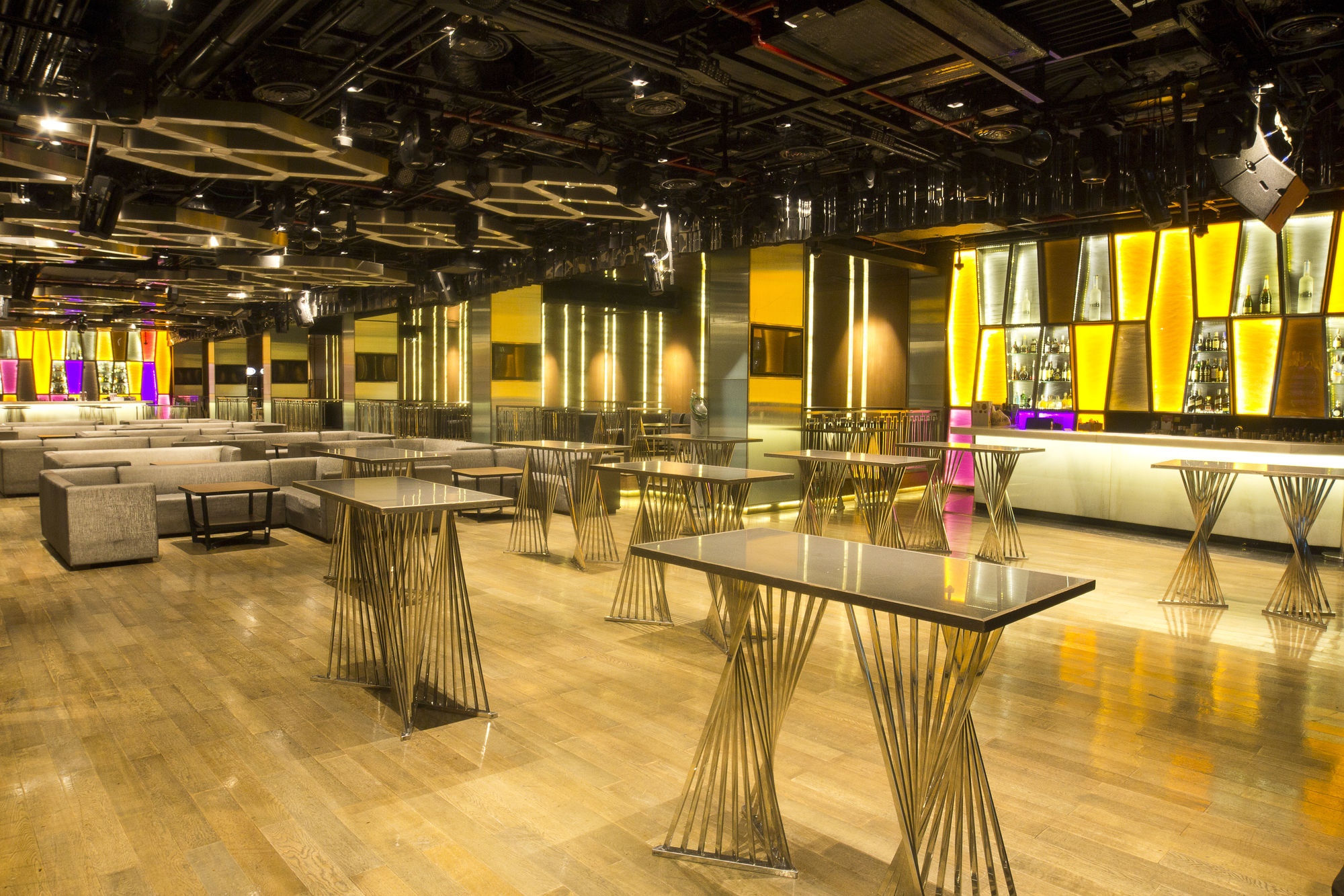 Фото Holiday Inn Express Manila Newport World Resorts