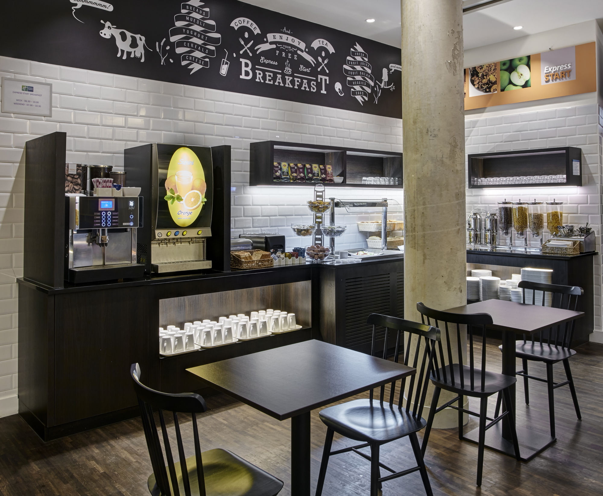 Фото Holiday Inn Express Mechelen City Centre an Ihg Hotel