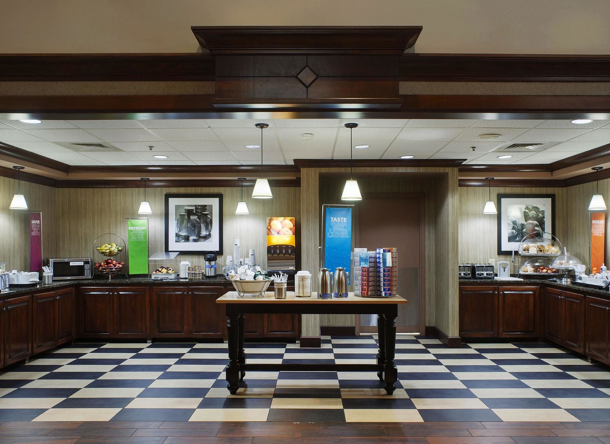 Фото Hampton Inn & Suites by Hilton West Little Rock