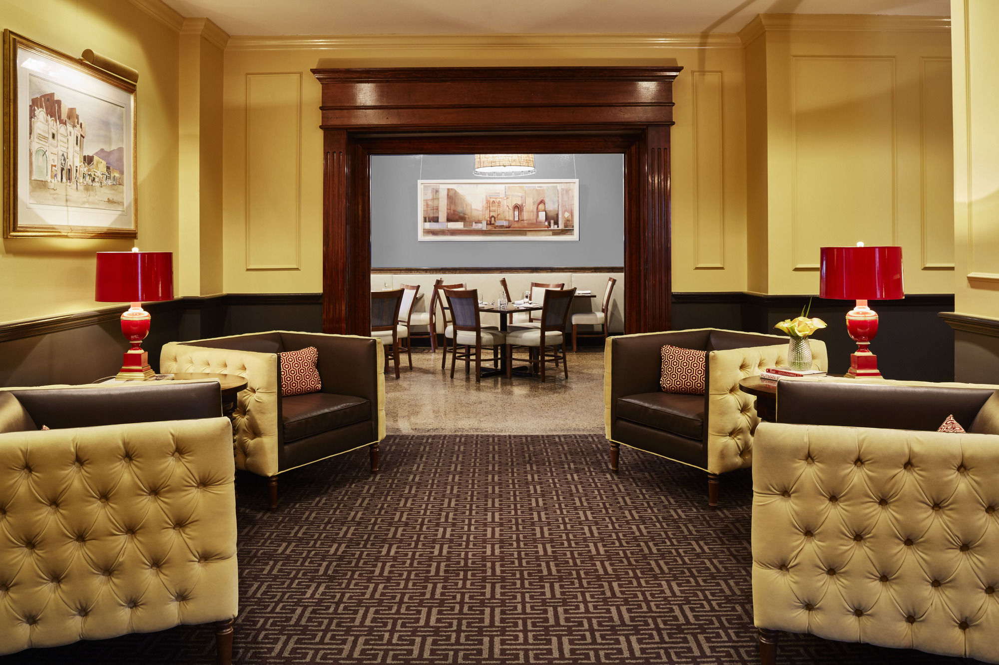 Фото The Dunhill Hotel