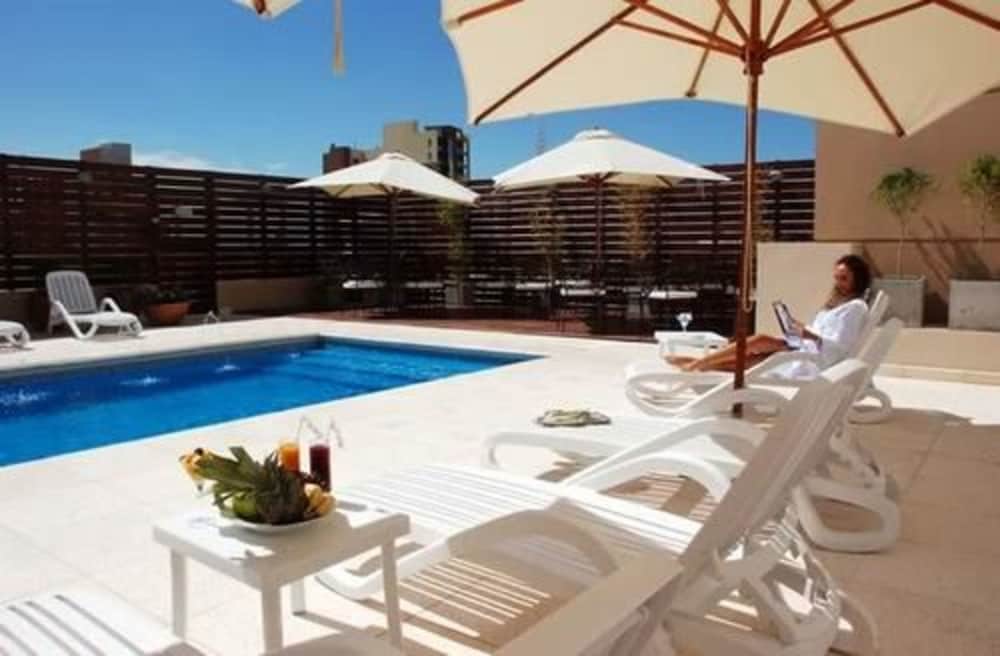 Фото Howard Johnson by Wyndham Villa Maria Casino