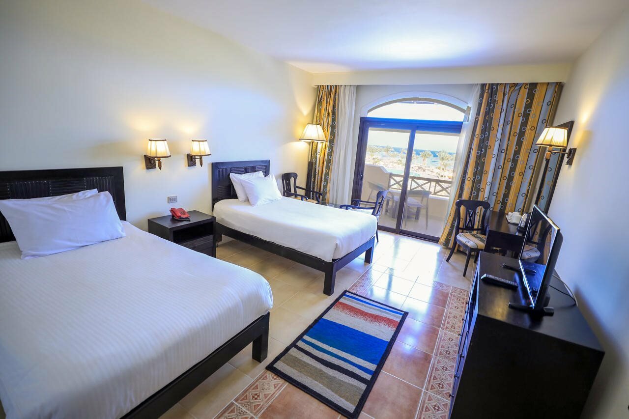 Фото Blend Elphistone Resort