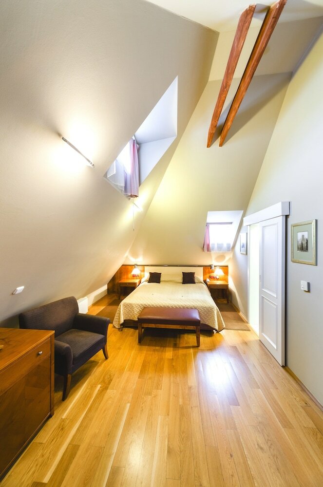 Фото The Golden Wheel