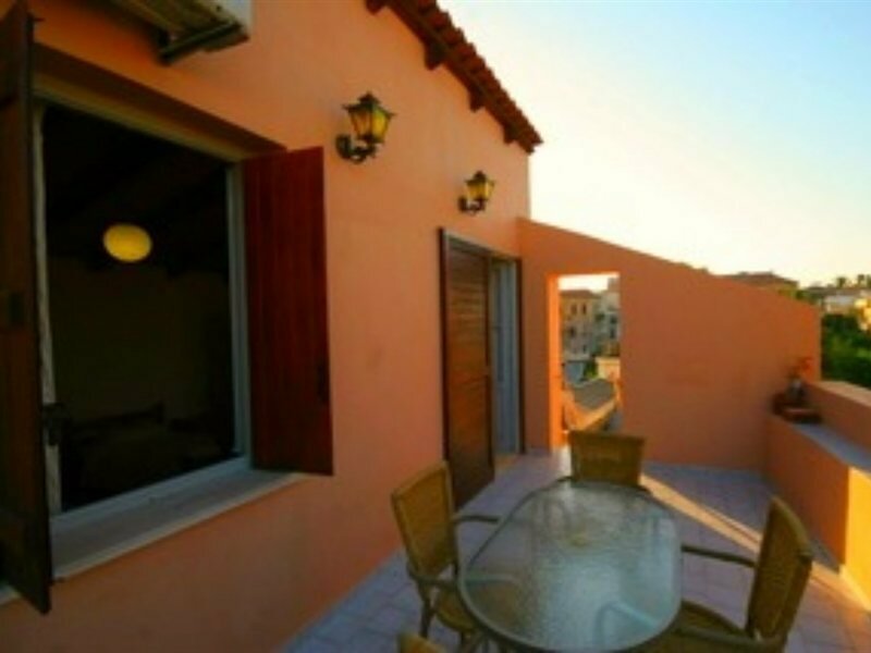 Фото Kasteli Suites