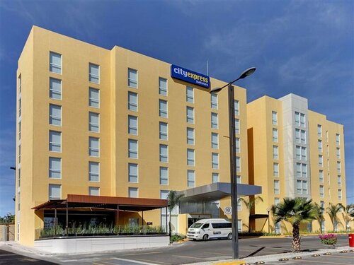 Гостиница City Express by Marriott Querétaro Juríca