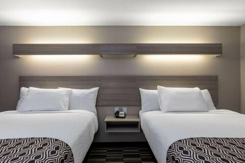 Гостиница Microtel Inn & Suites by Wyndham Bossier City в Бошьер Сити