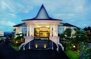 Гостиница Aston Tanjung Pinang Hotel & Conference Center в Танджунг-Пинанге