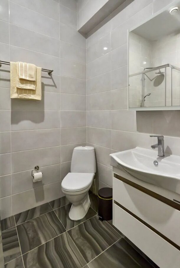 Фото Де факто