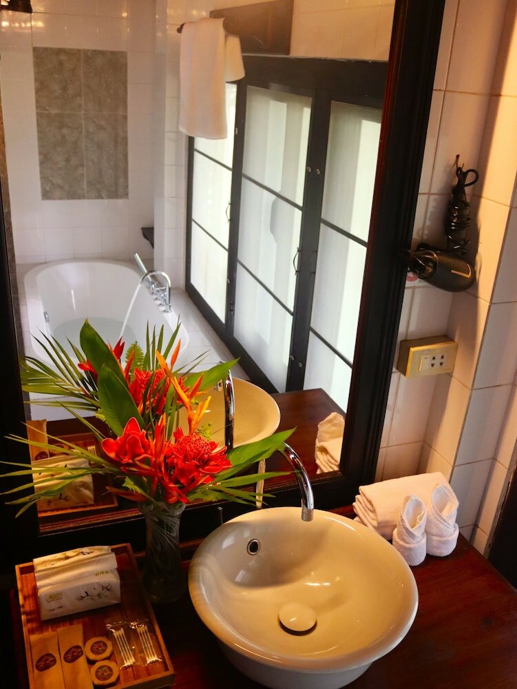 Фото Namkhan View Luangprabang Resort