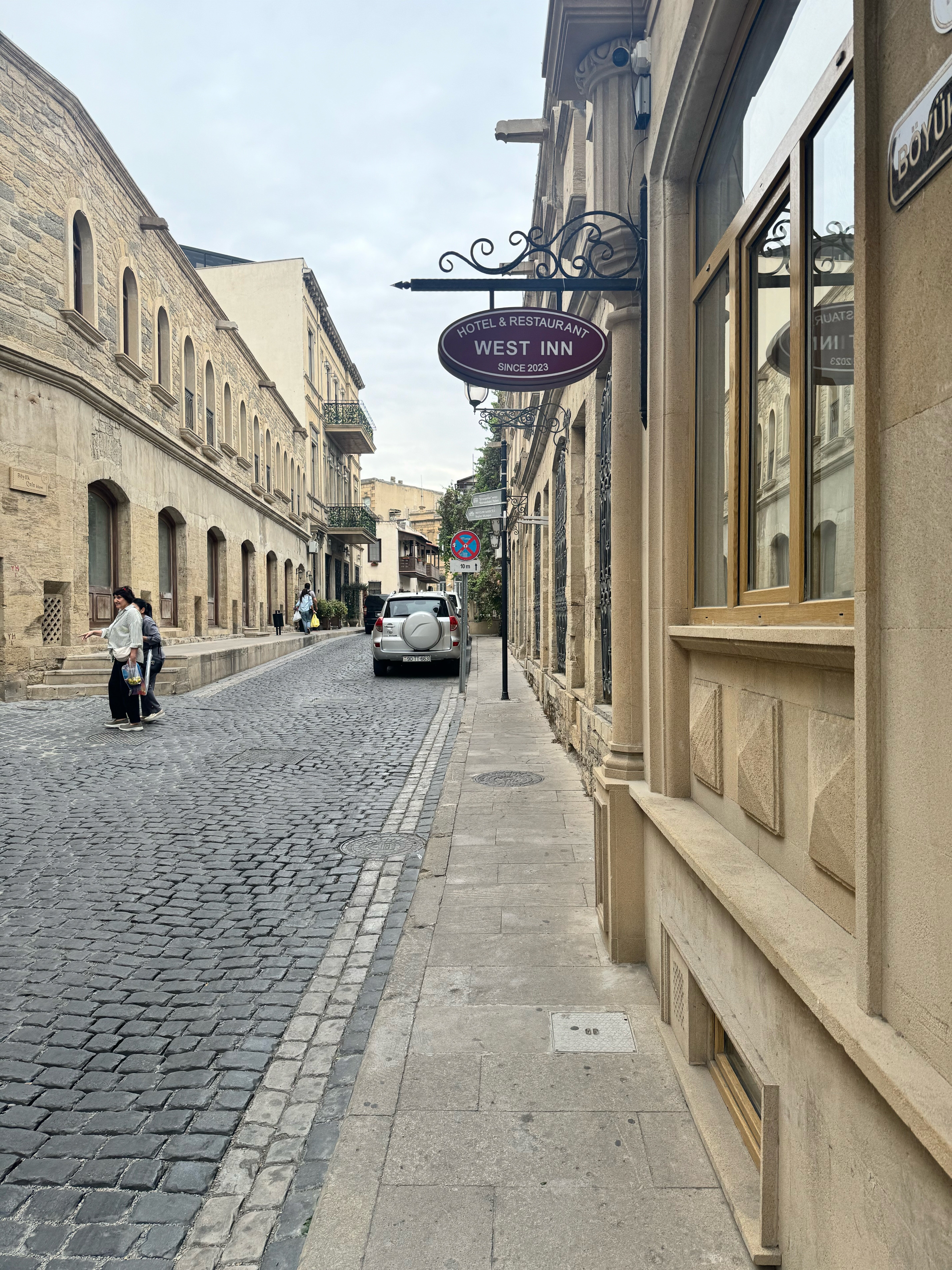 Фото West Inn Hotel Baku