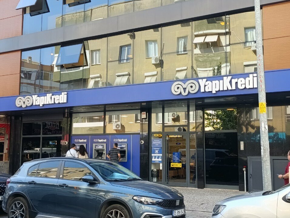 Bank Yapi Kredi, Izmir, photo