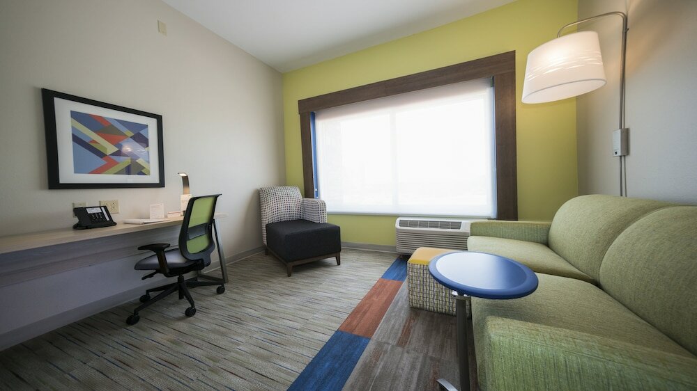 Фото Holiday Inn Express & Suites Southaven Central - Memphis, an Ihg Hotel