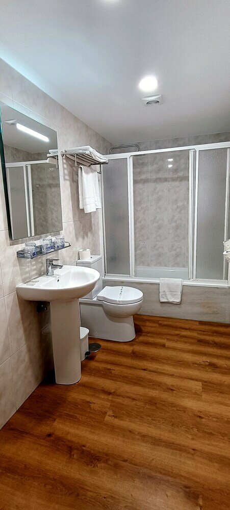 Фото Hotel Vilagarcia