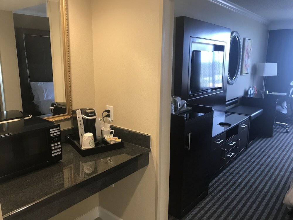 Фото Holiday Inn Orlando East - Ucf Area, an Ihg Hotel