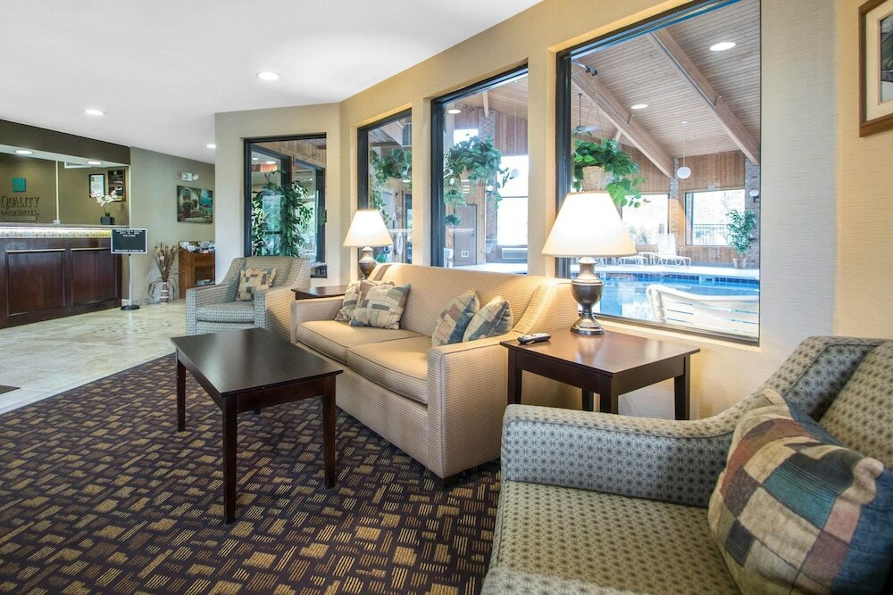 Фото Quality Inn & Suites Sun Prairie Madison East