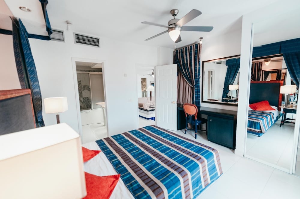 Фото Apartamentos Beverly Hills Heights - Excel Hotels & Resorts
