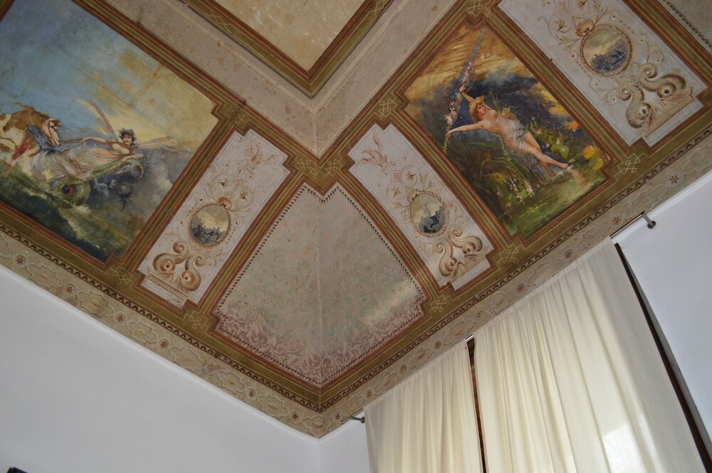 Фото CostantiNapoli 27