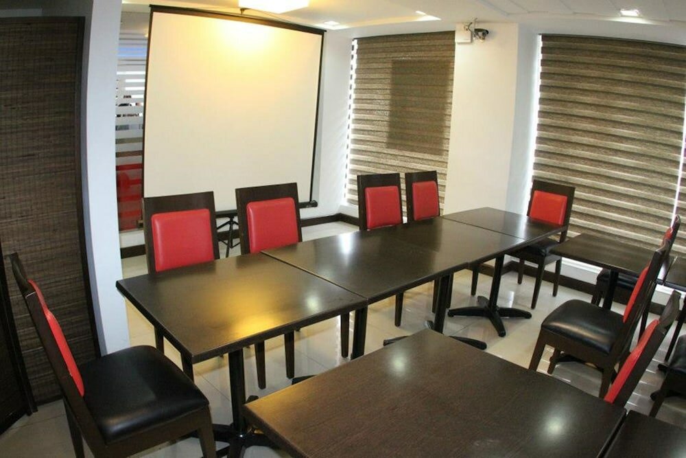 Фото Tyche Boutique Hotel