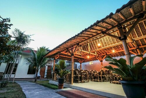Гостиница Malioboro Garden Hotel