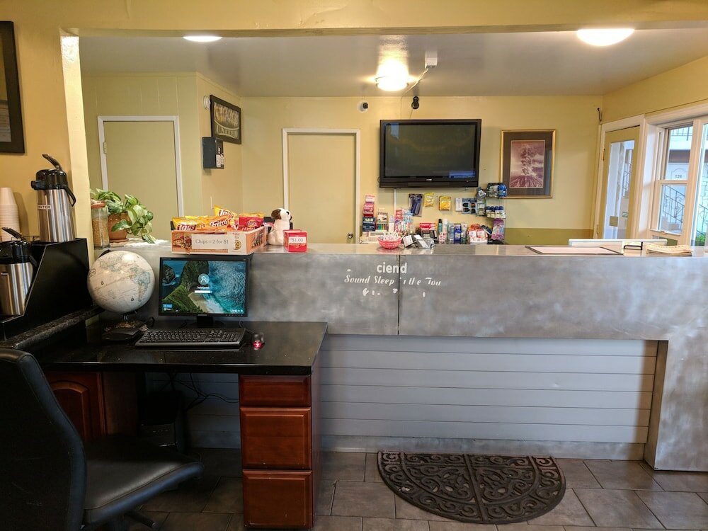 Фото La Hacienda Motel