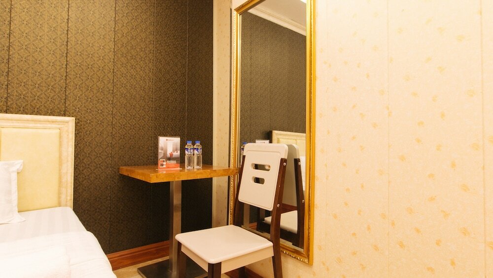 Фото RedDoorz Plus @ Winter Benitez