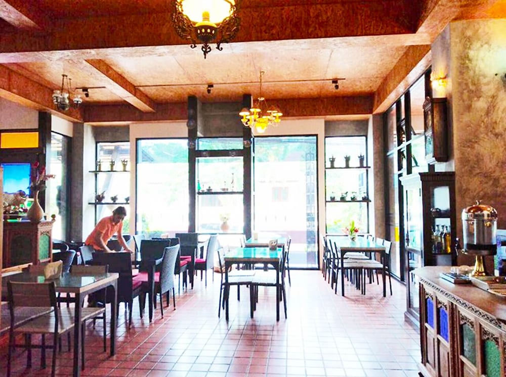 Фото Jingjit Hotel