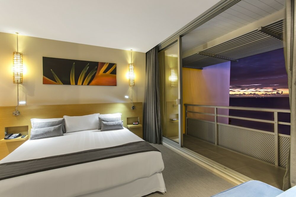 Фото Chateau Royal Beach Resort and SPA