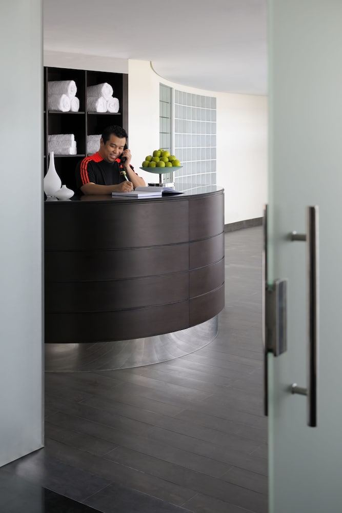 Фото Courtyard by Marriott Riyadh Diplomatic Quarter