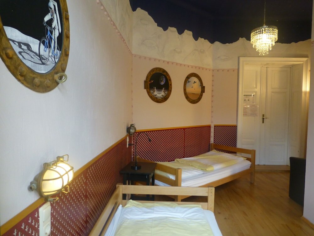 Фото Hostel Mondpalast