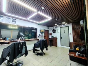 Svoi (Molodyozhnaya ulitsa, 21А), barber shop