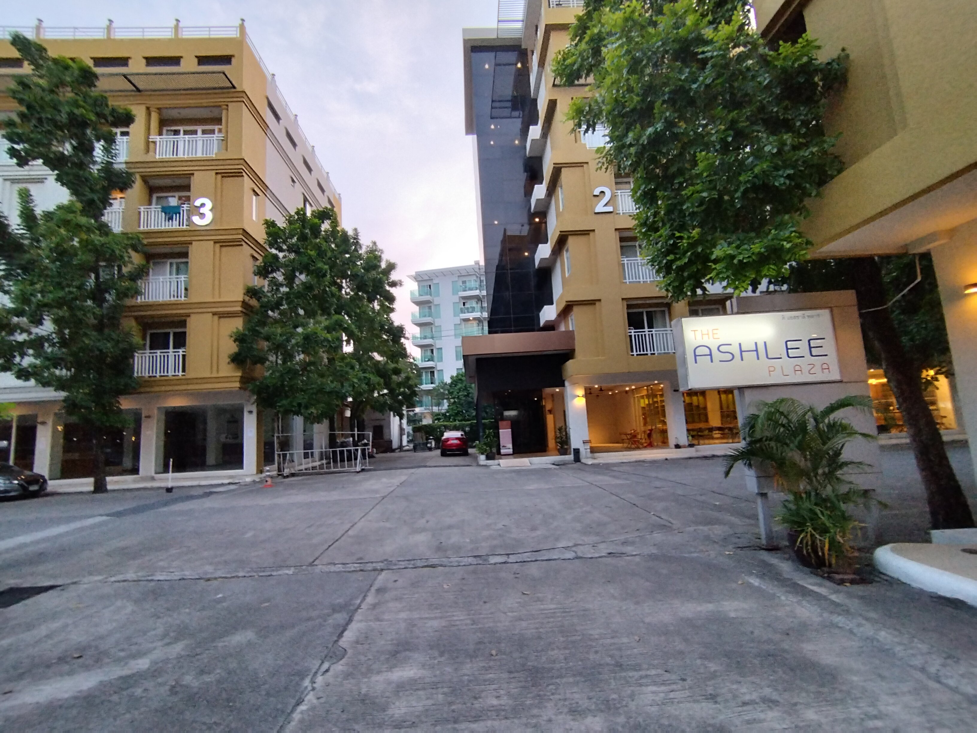 Фото Ashlee Plaza Patong Hotel & Spa