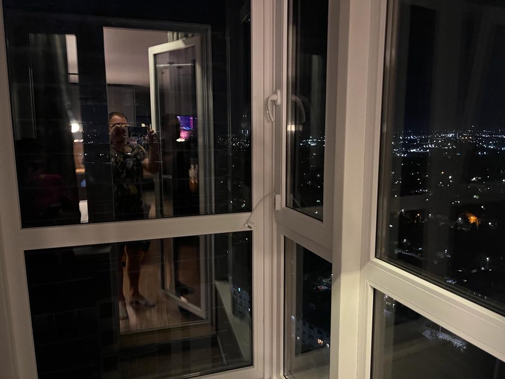 Фото Авторские Апартаменты на улице Ларина 45 СТР. 6