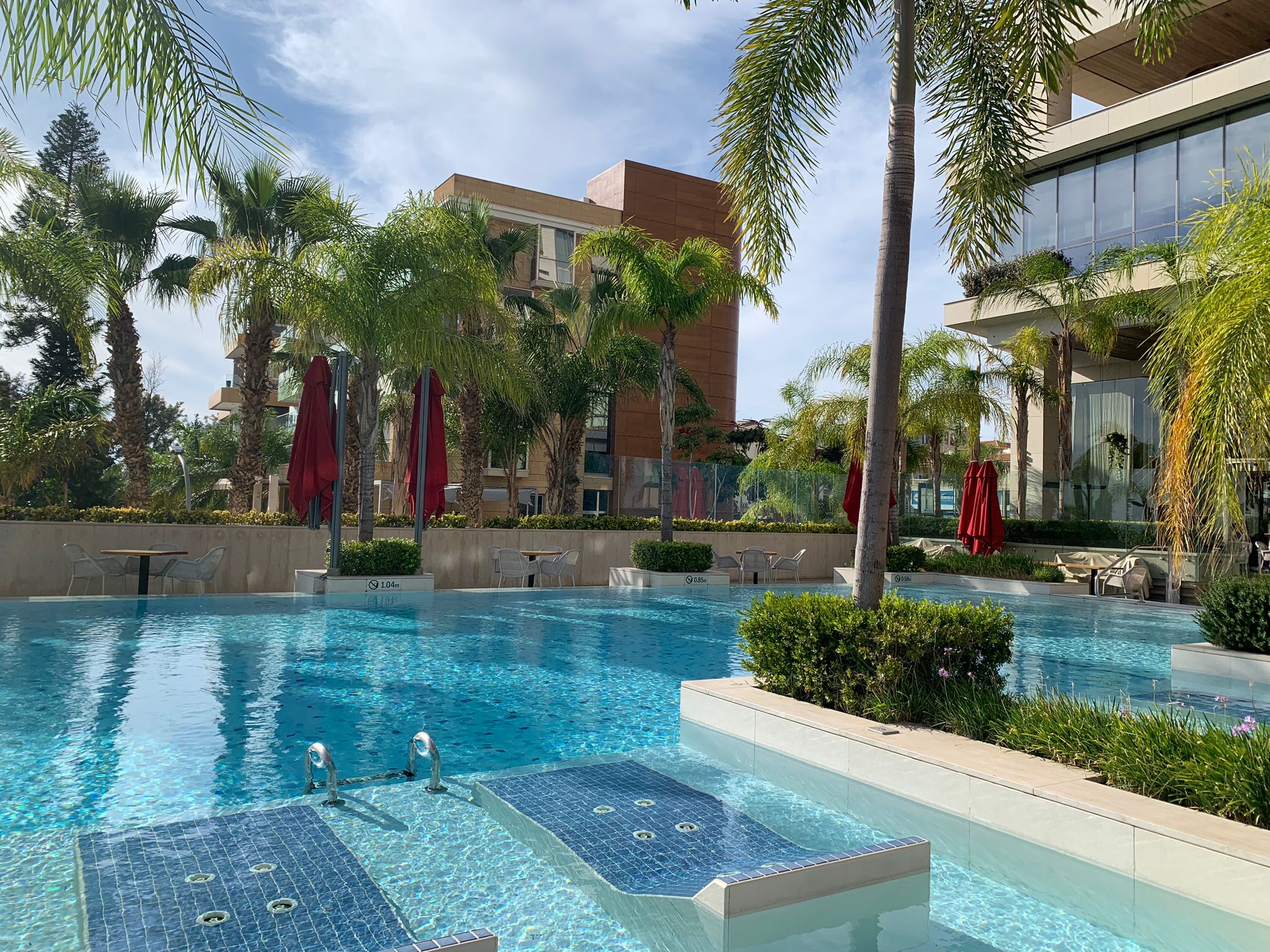 Фото Four Seasons Hotel