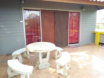 Фото Happy House Backpacker - Hostel