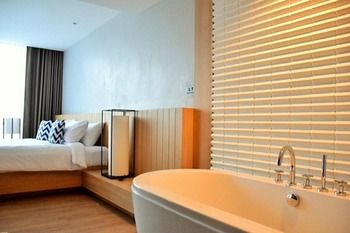 Фото Asira Boutique HuaHin Hotel