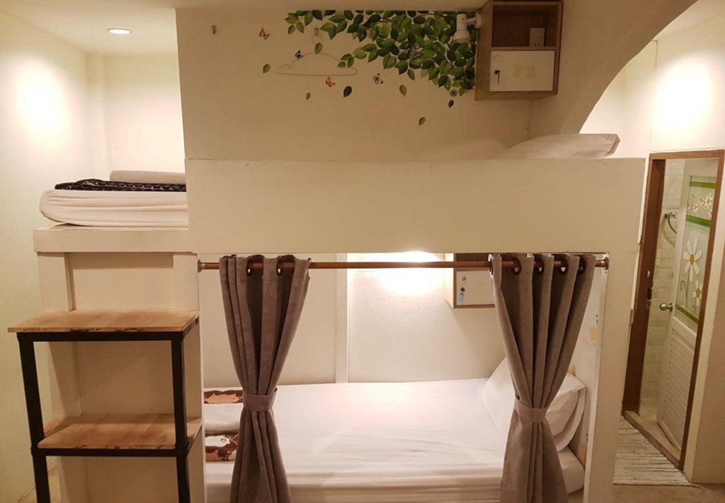 Фото Counting Sheeps At Cnx - Adults Only