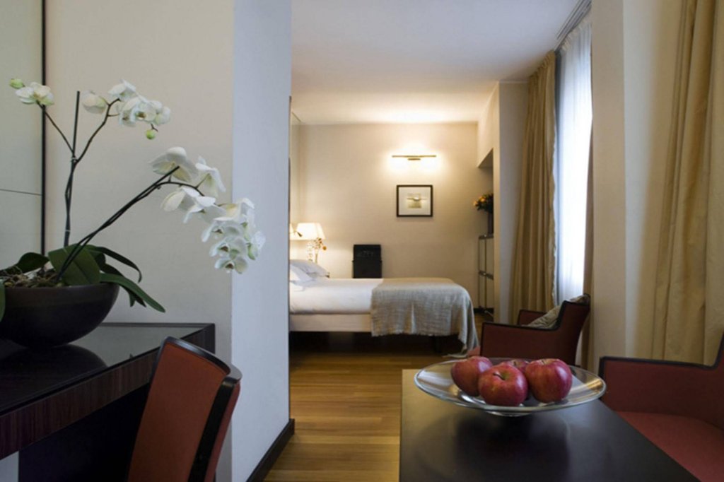 Фото Riverside Hanoi Hotel