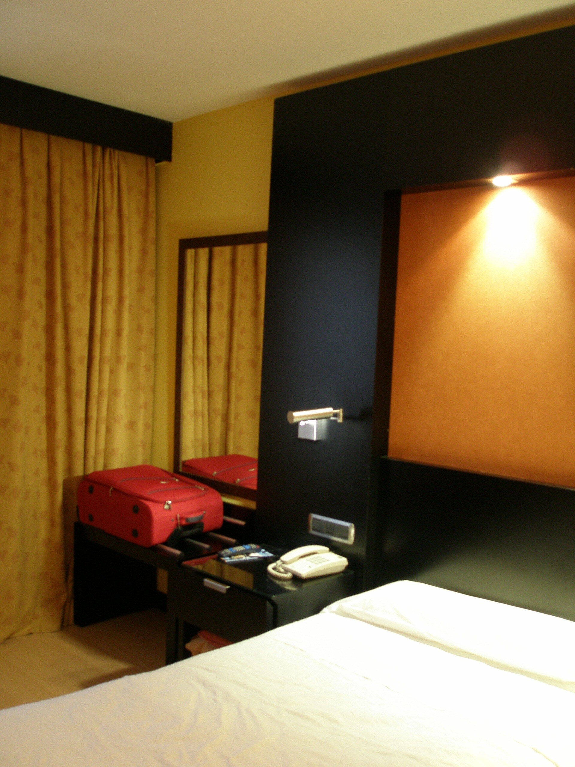 Фото Intelier Rosa