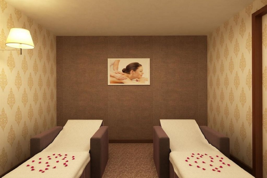 Фото Eden Garden II Hotel