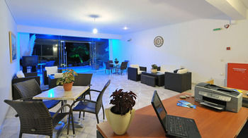 Фото Galazia Akti