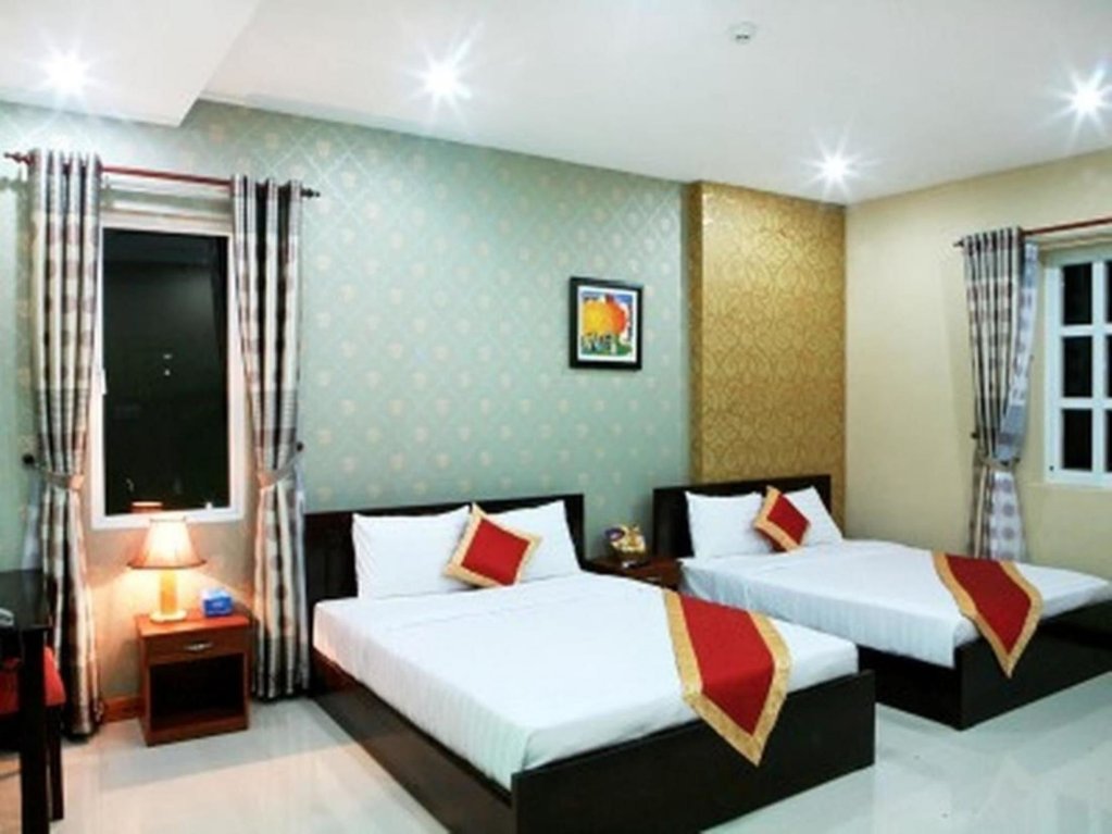 Фото Sunflowers Hotel