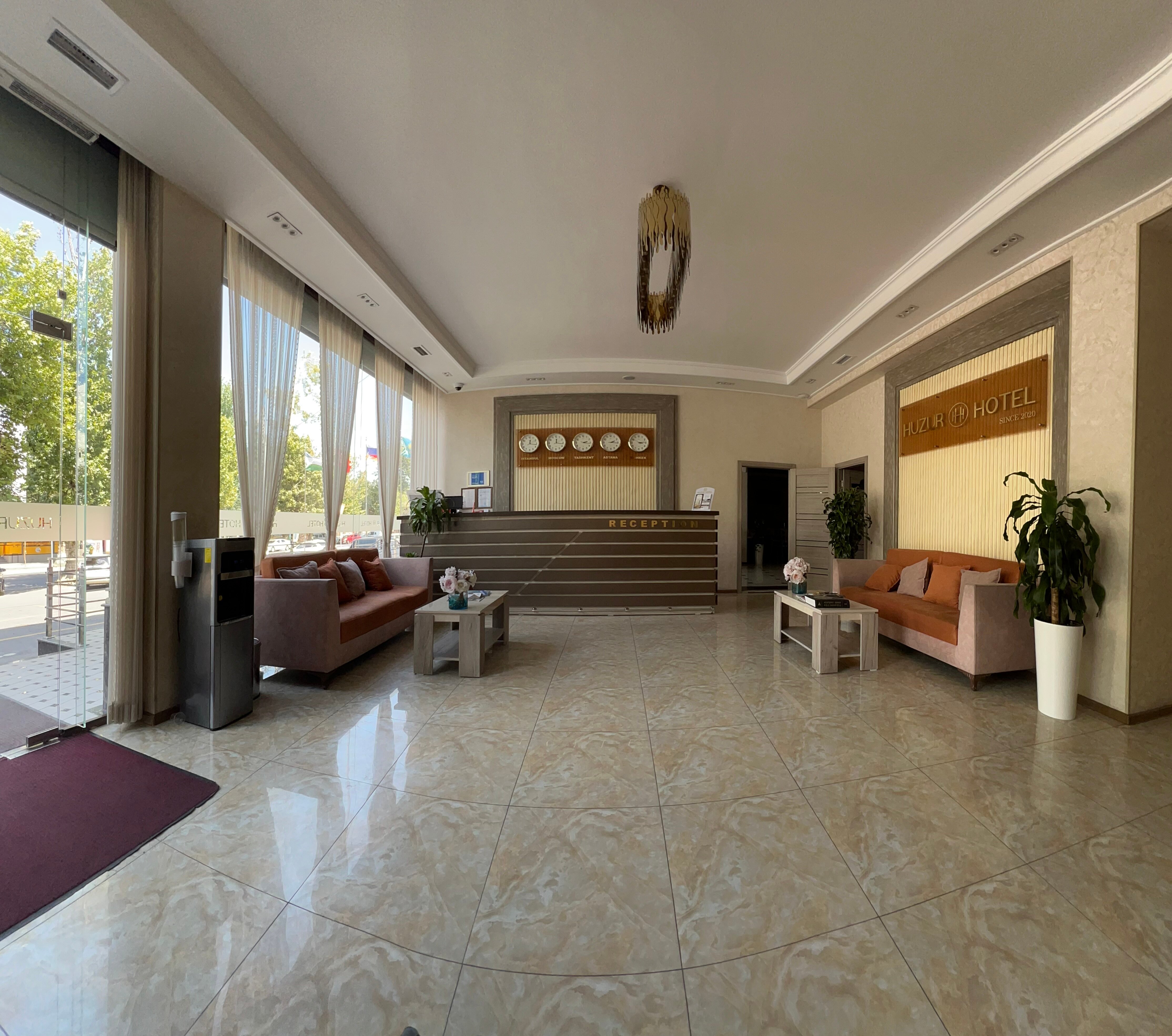 Фото отеля 2