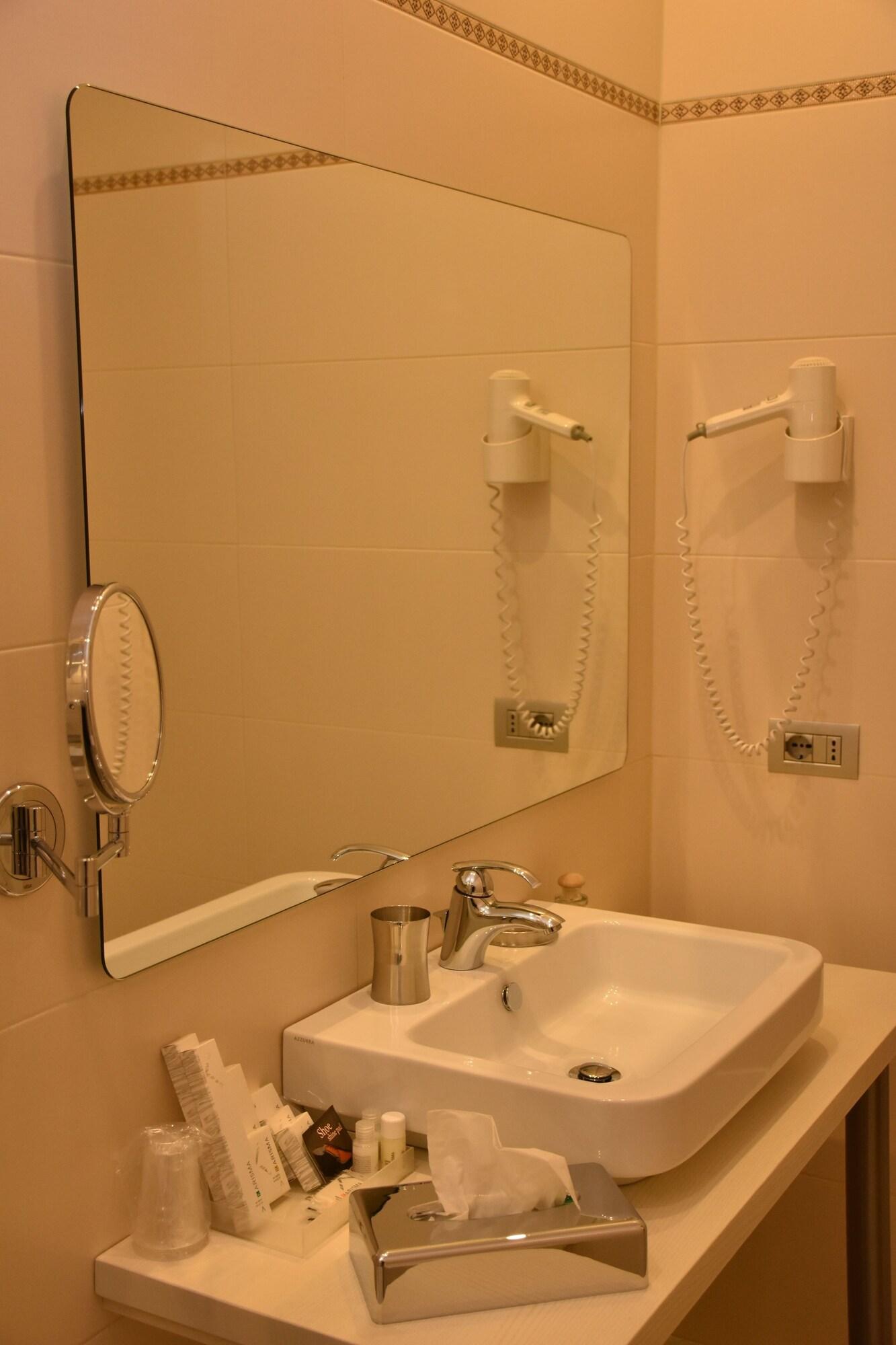 Фото Hotel Mariano