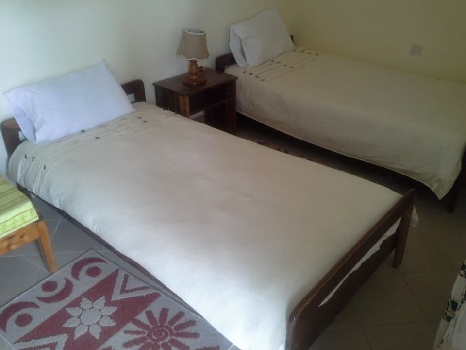 Фото Little Woods Inn