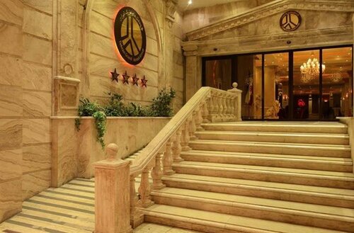 Гостиница Tehran Grand II в Тегеране