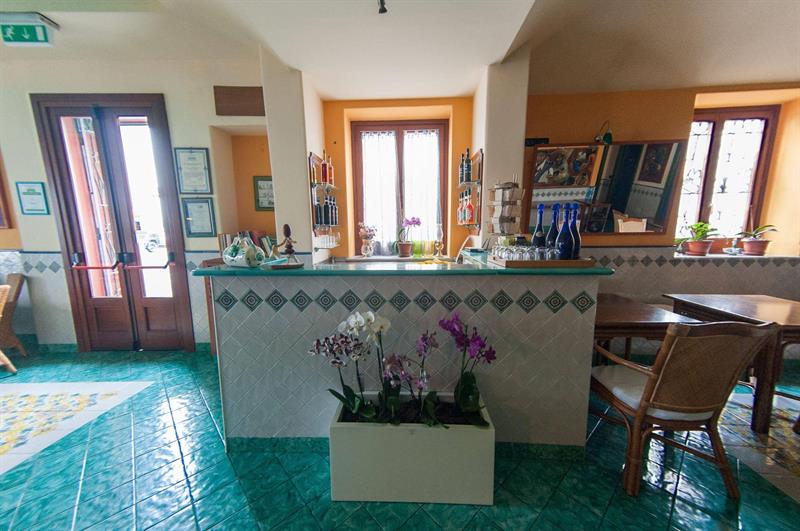 Фото Petit Hotel