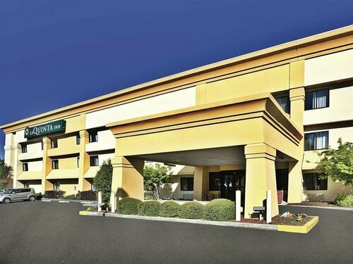 Гостиница La Quinta Inn by Wyndham Birmingham - Inverness