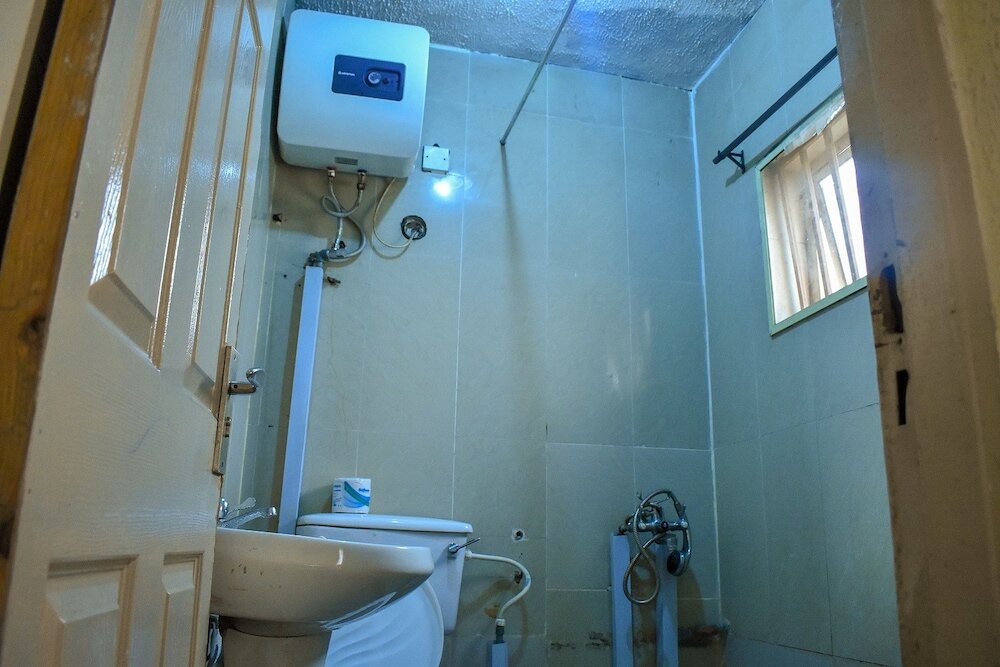 Фото Ashosh Hotel